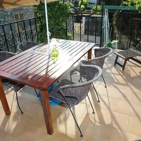 With Terrace In The Center Od Apartment Vodice